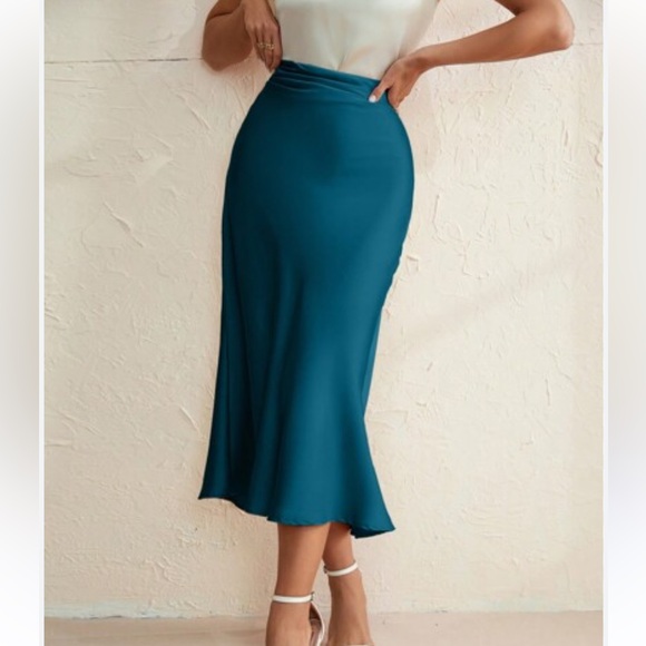 Nasty Gal Teal Satin-like Midi Skirt 10